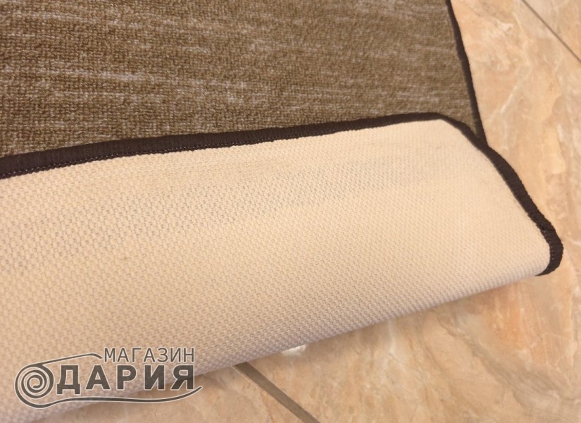 Мокетен килим ERIKA 8010 brown