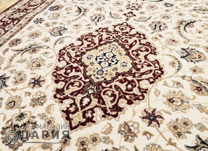 Тъкан вълнен килим Monarch 7558-1036 red