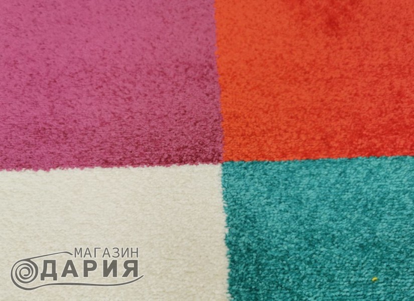 Тъкан килим PLAY 08AMP