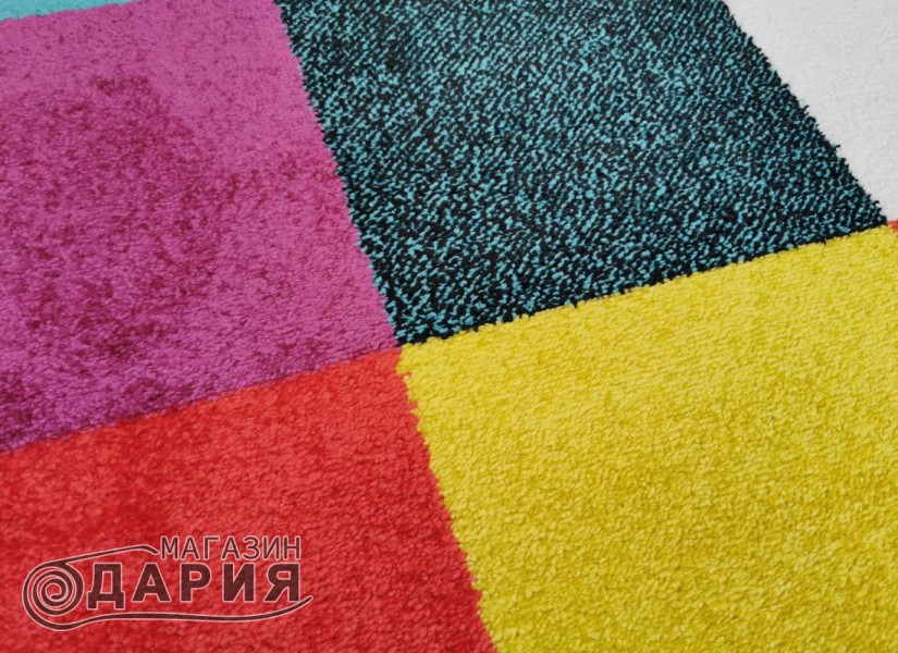 Тъкан килим PLAY 08AMP