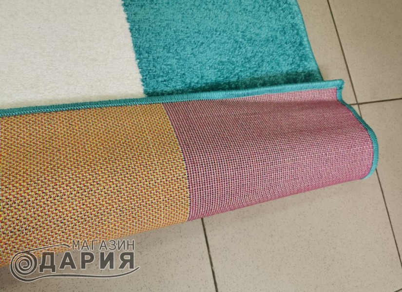 Тъкан килим PLAY 08AMP