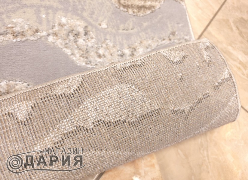 Тъкан килим AMORE 181 cream/silver