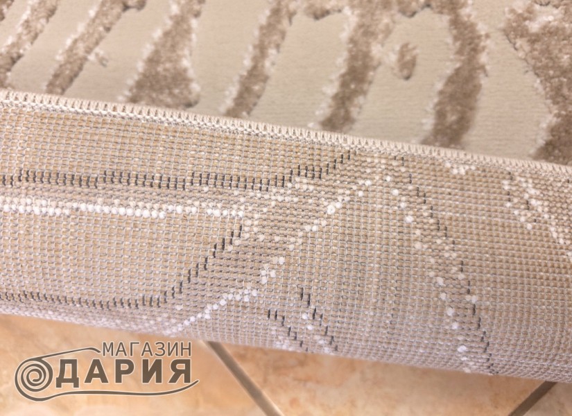 Тъкан килим AMORE 185 beige