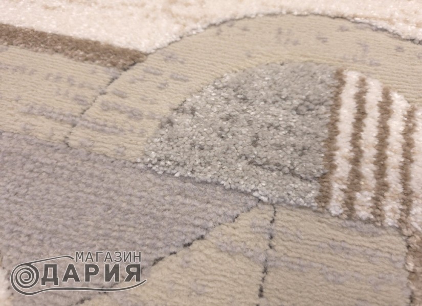 Тъкана пътека AMORE 238 cream/beige
